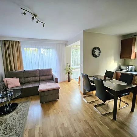 Apartment Z Ogrodem, 20 Metrow Od Plazy Gdansk
