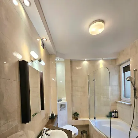 Z Ogrodem, 20 Metrów Od Plaży *