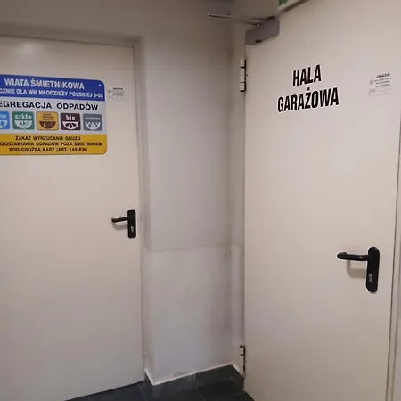 Z Ogrodem, 20 Metrow Od Plazy Apartmán