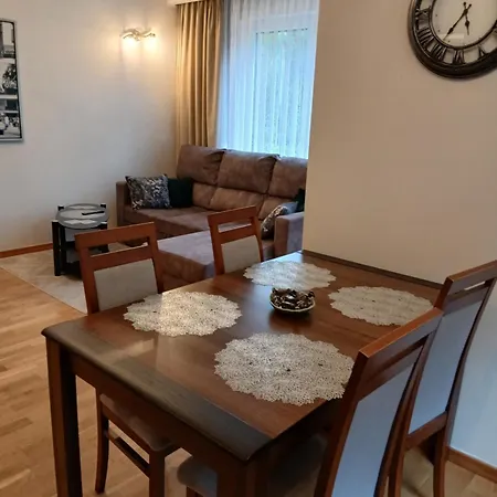 Z Ogrodem, 20 Metrow Od Plazy Lägenhet