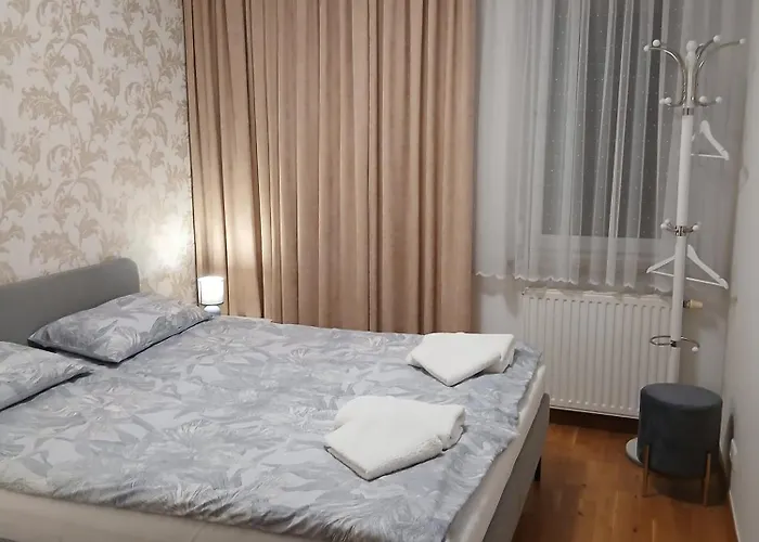 Apartment Z Ogrodem, 20 Metrow Od Plazy *