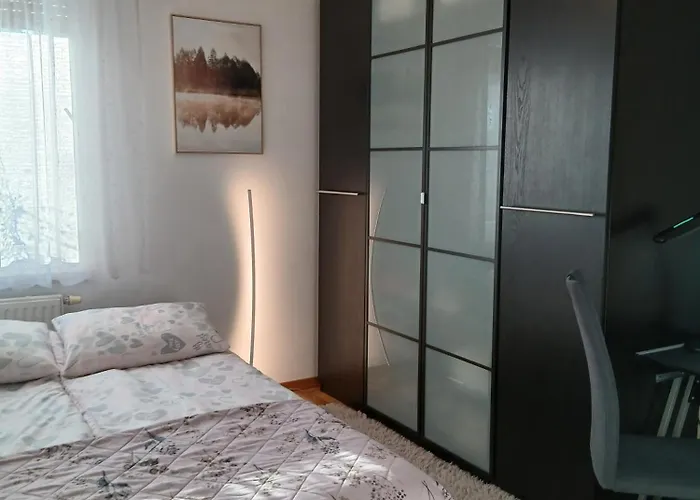 Z Ogrodem, 20 Metrow Od Plazy Apartment