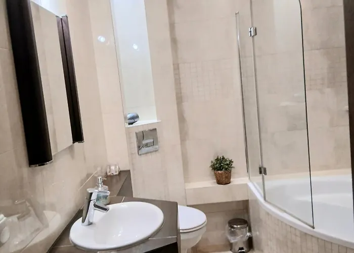 Apartment Z Ogrodem, 20 Metrow Od Plazy *